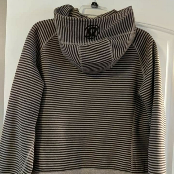 Lululemon scuba Hoodie - Picture 2 of 2